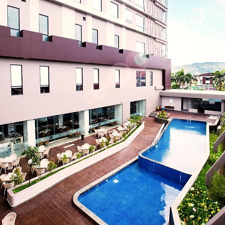 Hotel Suni Abepura Jayapura Buitenkant foto