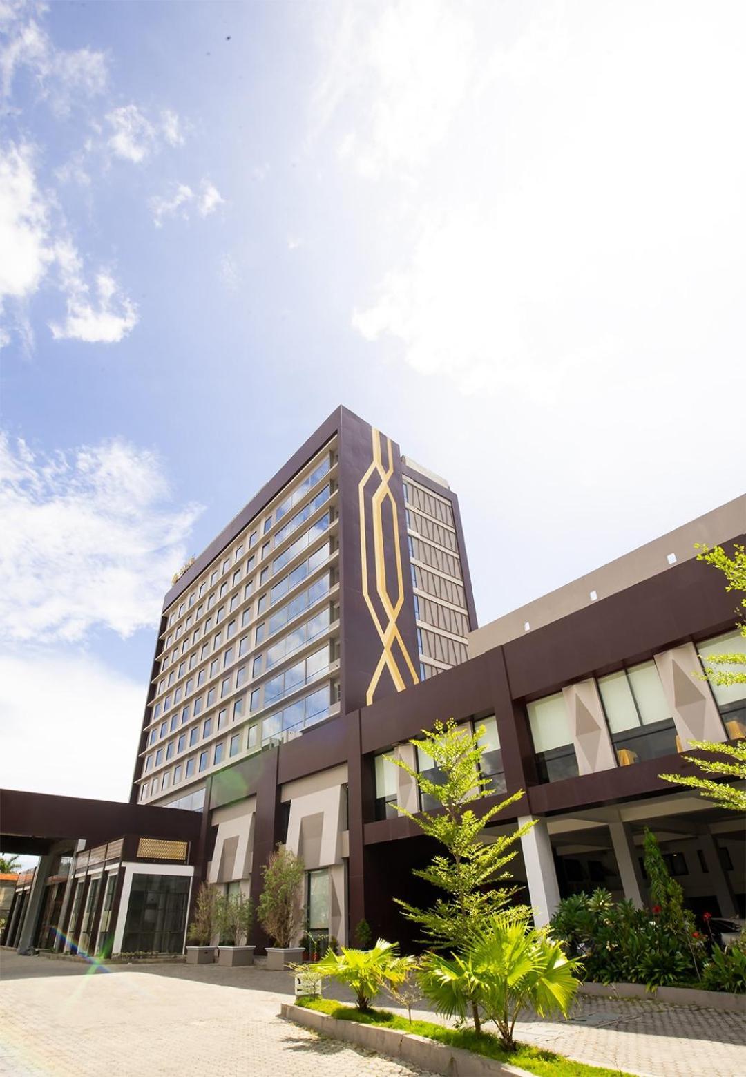 Hotel Suni Abepura Jayapura Buitenkant foto
